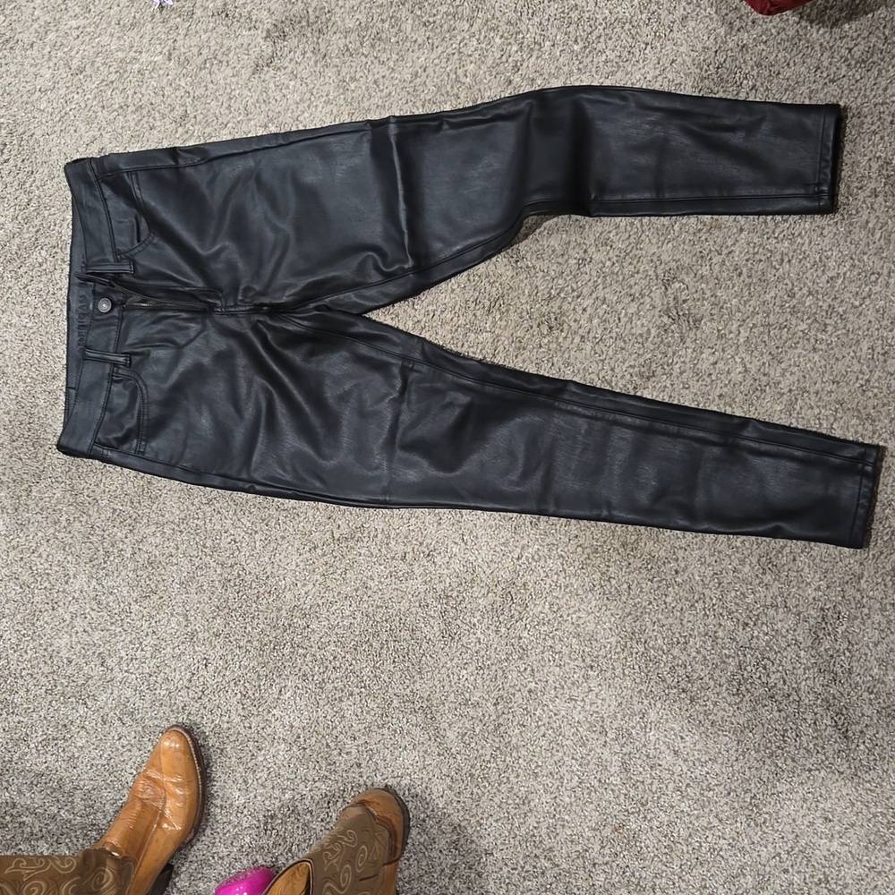 Faux leather skinny jeans
